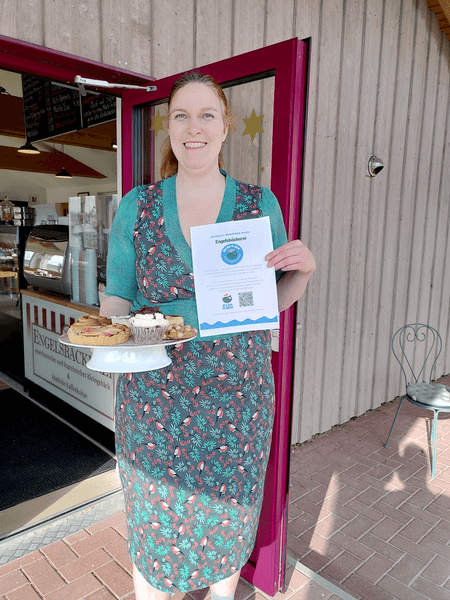 Bye Bye Plastic team